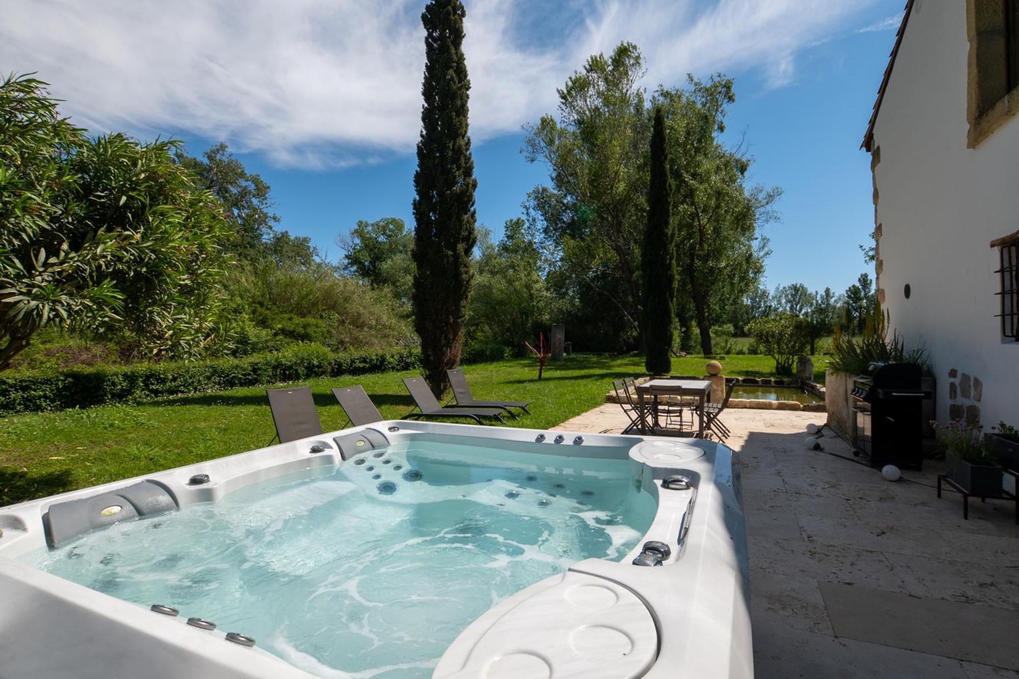 Mas Des Eaux Claires Arles Camargue Villa Saint-Gilles  Exterior photo